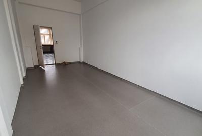 Spațiu comercial, de 19 mp, în Ultracentral