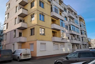 Apartament decomandat Bloc NOU - zona Milcov - 1