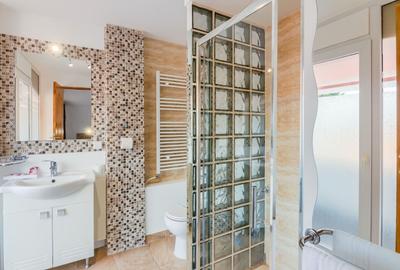 Casă individuală cu 12 camere cu Canalizare în Știrbei Vodă - 1