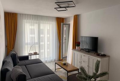 Apartament cu 2 camere decomandat în Tractorul