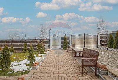 Casă cu 7 camere cu Teren 650 Mp în Bod - 9