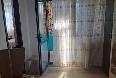 Garsonieră decomandată în Exterior Vest - 4