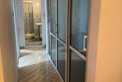 Apartament cu 3 camere decomandat, mobilat în Central - 2