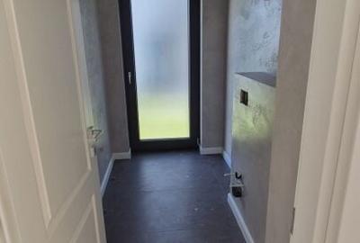 Vila de vanzare in Tunari - 7