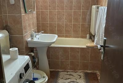 Apartament 4 cam, vis-a-vis Profi, Pucioasa - 1