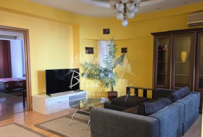 Apartament cu 4 camere decomandat în Central - 4