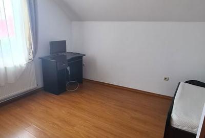 Apartament cu 3 camere în Central - 17