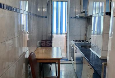 Apartament 2 camere decomandat, mobilat și utilat, Micro 21 – stradal - 4