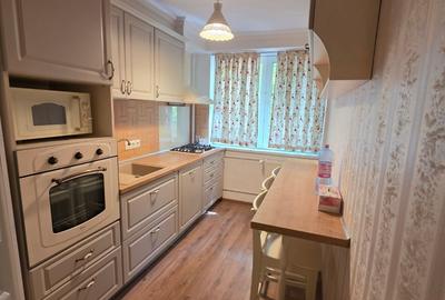 Apartament cu 2 camere decomandat, mobilat în P-ța Unirii - 10
