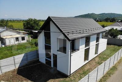 Casa 4 camere, 200mp, teren 830mp, Boldesti Scaieni Casa 4 camere, 200mp, teren 830mp, Boldesti Scaieni - 1
