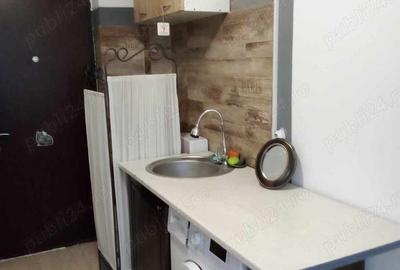 Vand camera camin, zona Piata Nicolina - 1