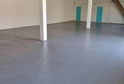 Spațiu comercial, de 200 mp, în Central - 3