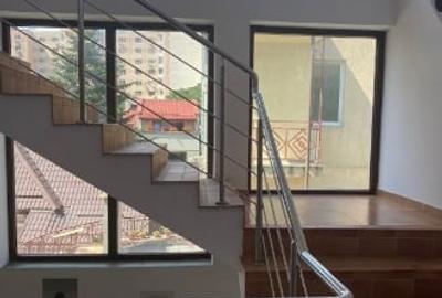 Iancului metrou, cladire 2014 , 3 etaje,  parcare subterana proprie,balcon .