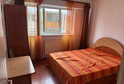 Apartament cu 3 camere semidecomandat în Lacu - 8