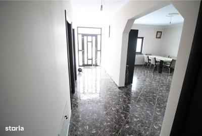 Casă cu 5 camere cu Teren 500 Mp în Holboca - 4