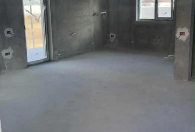 Casă cu 2 camere cu Teren 250 Mp în Clinceni - 4