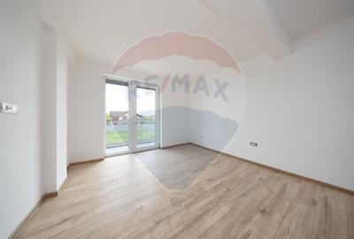 Casă cu 4 camere cu Teren 501 Mp în Sânpetru - 26