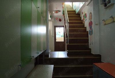 Inchiriez Vila Piata Muncii, metrou, P+3, 430 mp, 12 camere, gaze, apa, curent, aer conditionat - 2