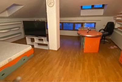 Apartament cu 4 camere semidecomandat în Central - 3