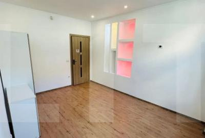 Apartament cu 3 camere semidecomandat în Central - 6