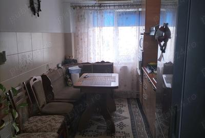 De vanzare apartament cu trei camere confort 1 - 7