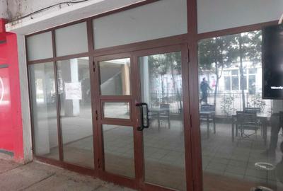 Spațiu comercial, de 80 mp, în Take Ionescu - 4