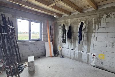 Casă cu Teren 500 Mp în Central - 4