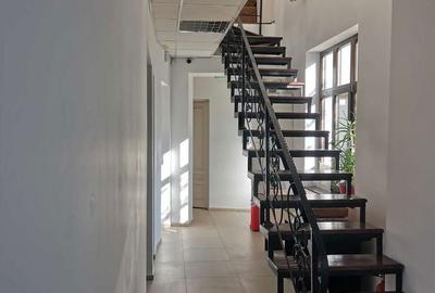 Spațiu comercial, de 258 mp, în Central - 3