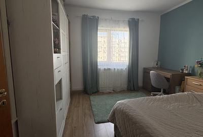 Apartament cu 4 camere decomandat în Vitan - 2
