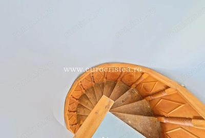 Apartament cu 4 camere decomandat în Central - 2