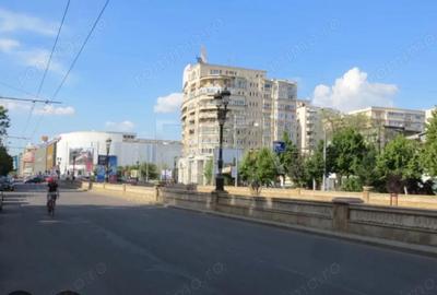 Spa?iu Comercial Unirii Randament 7 % Chirias Activ - 2