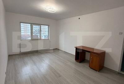 Apartament cu 3 camere, 76 mp, decomandat, zona Centrala - 4