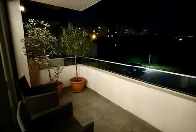 Apartament cu 3 camere în Decebal