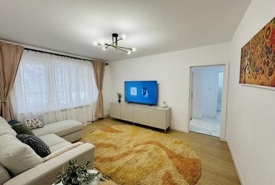 Apartament cu 3 camere semidecomandat, mobilat în Circumvalațiunii