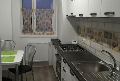 Apartament cu 2 camere semidecomandat în Șcheia