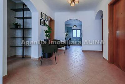 Apartament 4 camere in Simeria, zona centrala, 95 mp, decomandat, etaj 4 - 9