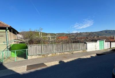 Casă cu 4 camere în Nord - 1