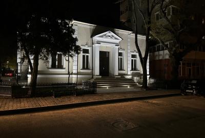 Spațiu comercial, de 205 mp, în Central - 3