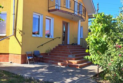 Casa-Vila ultrafinisata in regim D+P+E cu toate utilitatile cu 900 mp,teren - 32