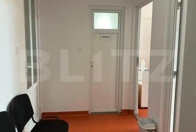 Spațiu comercial, de 55 mp, în Central - 9