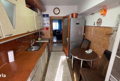 Apartament cu 4 camere în Petros - 9