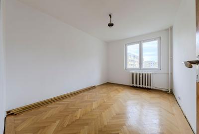 Vând Apt 3 cam Et 8/10 Bucur Obor Liber, Bl. Reabilitat, La Alb + Parchet si AC. - 25