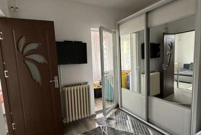 Apartament cu 2 camere semidecomandat în Craiovița Nouă - 5