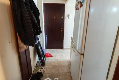 Comision 0%- Apartament 2 camere  , pretabil investiei , zona Sagului - 8