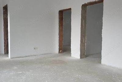 DUPLEX 3 +3 CAMERE , TERASA SI CURTE. - 3