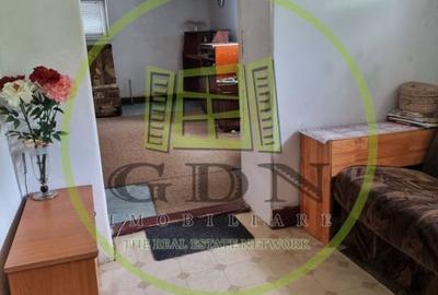 Proprietate spre vanzare,  formata din 2 case suprafata totala 440 mp - 10