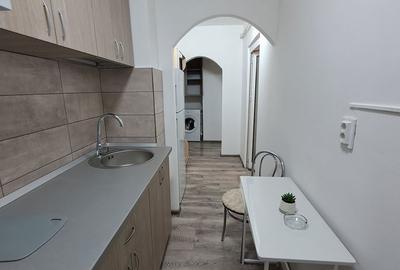 Garsonieră decomandată în Central - 11