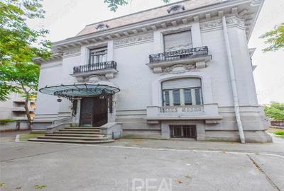 Casă cu 16 camere în Romană - 6