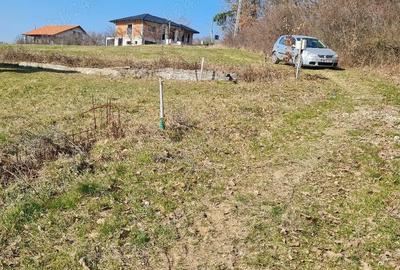 Casă cu 3 camere cu Teren 12 Mp în Coaș - 1