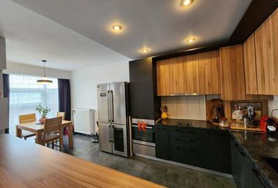 Proprietar Vand Penthouse in zona Soarelui - 15